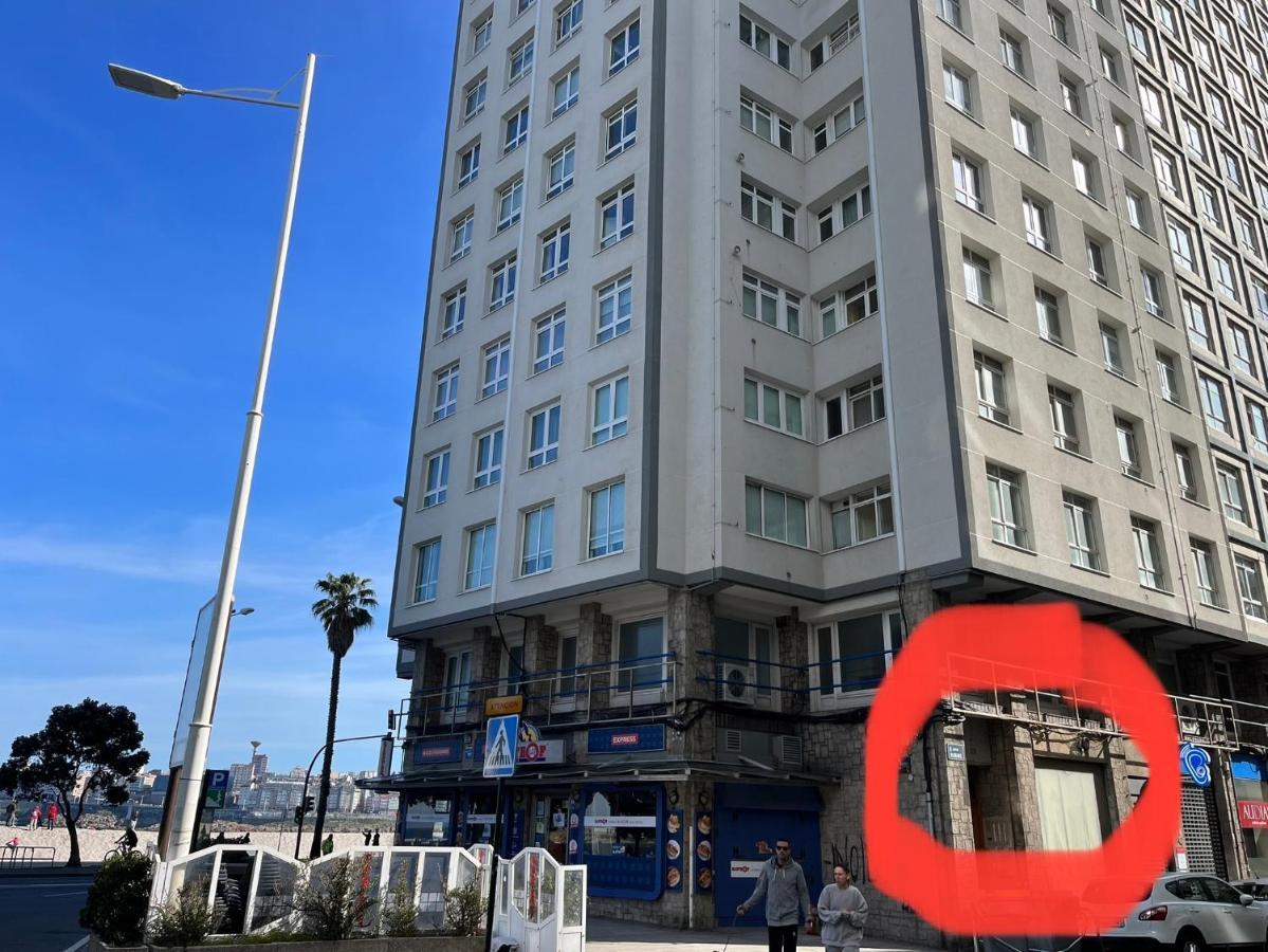Primera Linea De Playa De Riazor Corunha Exterior foto