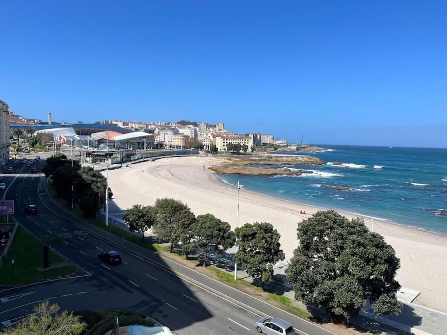 Primera Linea De Playa De Riazor Corunha Exterior foto